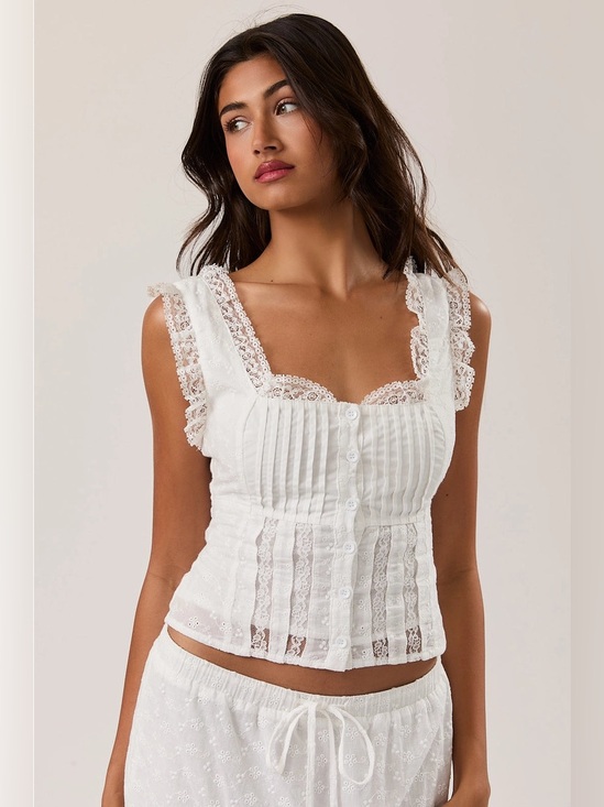 Le Lis Tops - Eyelet Lace Trim Sleeveless Square Neck Top - Le Lis